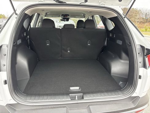 New 2026 Hyundai Tucson SE image 15