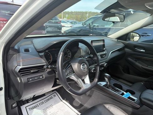 Used 2020 Nissan Altima 2.5 SR w/ Premium Package FWD image 21