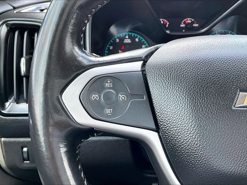 Used 2021 Chevrolet Colorado LT w/ LT Convenience Package image 24