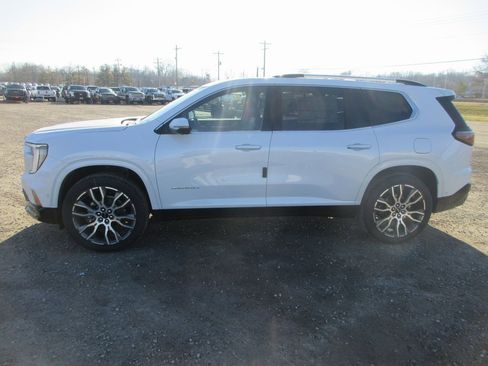 New 2026 GMC Acadia Denali Ultimate image 8