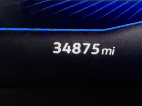 Used 2024 Volkswagen Tiguan SE image 18