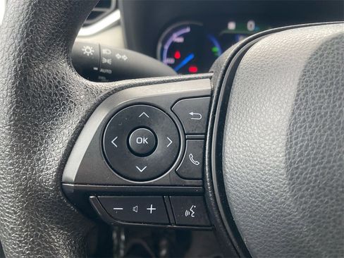 Used 2024 Toyota RAV4 XLE image 18