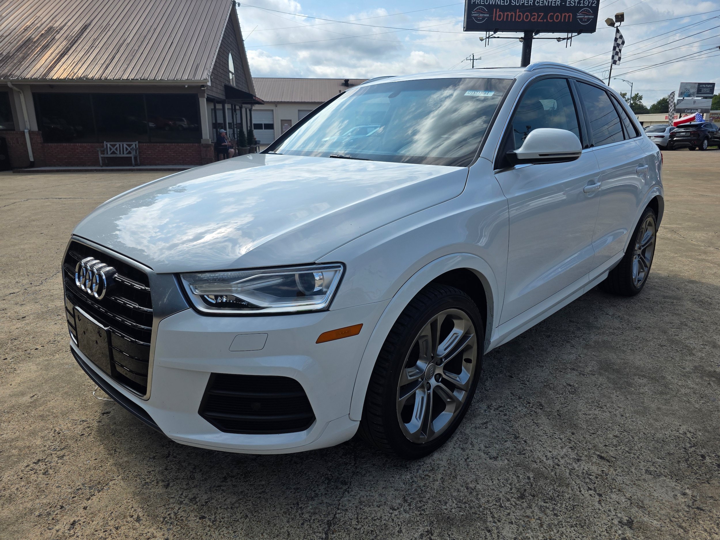 Used 2016 Audi Q3 2.0T Premium Plus w/ Technology Package AWD/4WD image 1