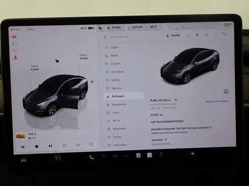 Used 2023 Tesla Model Y Long Range image 43