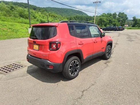 Certified 2023 Jeep Renegade Trailhawk image 5