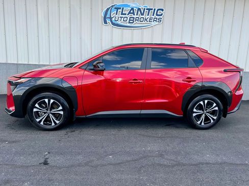 Used 2024 Toyota bZ4X AWD image 2