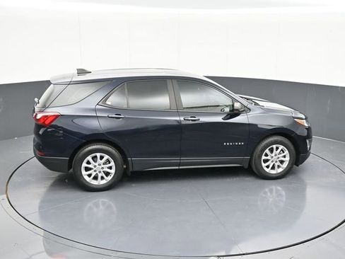 Used 2021 Chevrolet Equinox LS image 57