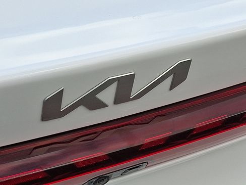 Used 2024 Kia K5 LXS image 30