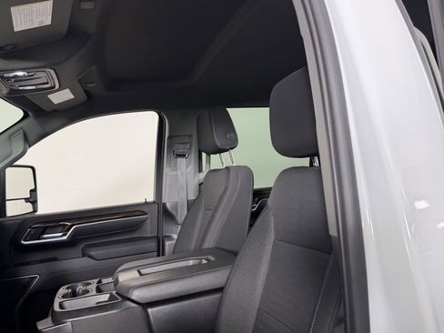 Used 2024 GMC Sierra 2500 SLE image 22