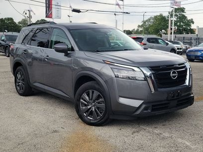 Used 2022 Nissan Pathfinder SV w/ SV Premium Package