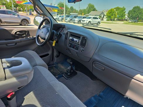Used 2000 Ford F150 XLT AWD/4WD image 27