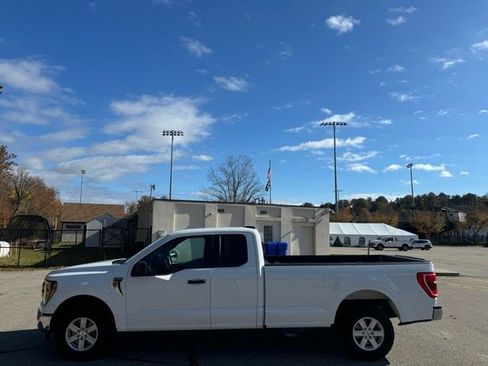 Used 2023 Ford F150 XLT AWD/4WD image 8