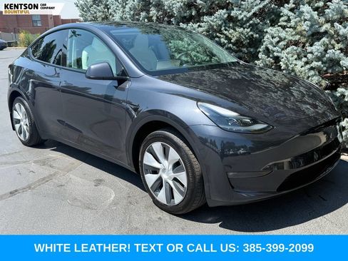 Used 2024 Tesla Model Y Long Range AWD/4WD image 12