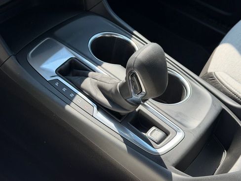 Used 2024 Chevrolet Equinox LS w/ LS Convenience Package image 36