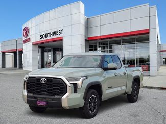Used 2022 Toyota Tundra SR5 w/ TRD Off-Road Package AWD/4WD video 2