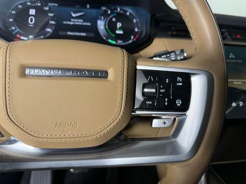 Used 2025 Land Rover Range Rover SE AWD/4WD image 19