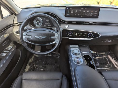 Used 2022 Genesis GV70 2.5T w/ Select Package image 15