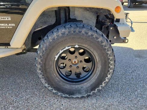 Used 2017 Jeep Wrangler Unlimited Sport w/ Quick Order Package 24S image 14