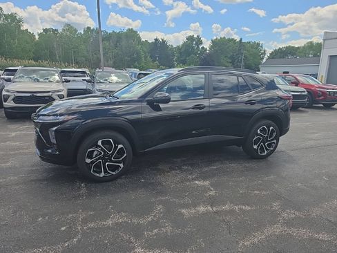 New 2026 Chevrolet Trax RS w/ Driver Confidence Package FWD image 4