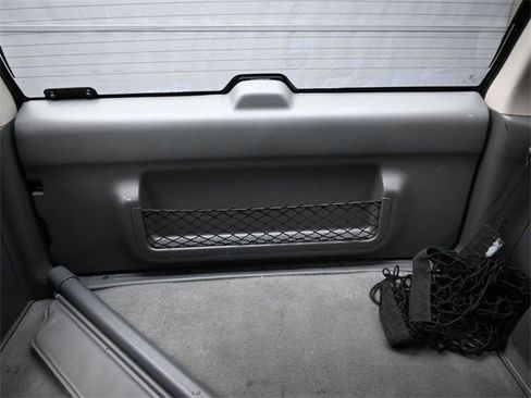 Used 2000 Isuzu Rodeo S image 26