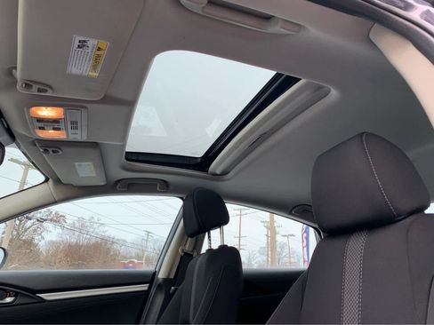 Used 2020 Honda Civic EX image 25