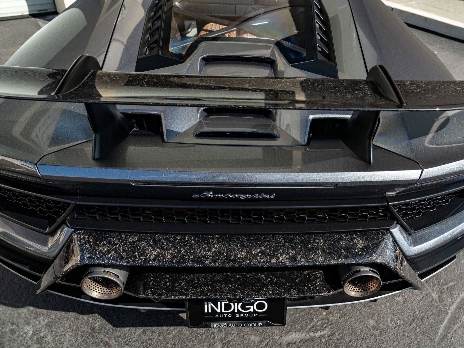 Used 2018 Lamborghini Huracan Performante AWD/4WD image 47
