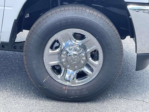 New 2026 RAM 2500 Tradesman w/ Chrome Appearance Group AWD/4WD image 10