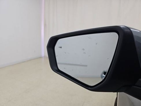Used 2024 Chevrolet Equinox LT w/ LPO, Floor Liner Package FWD image 12