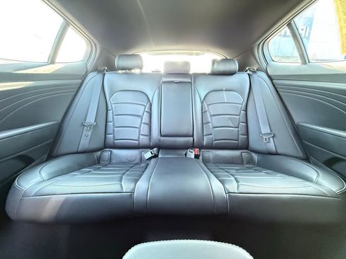 Used 2022 Kia Stinger GT2 image 29