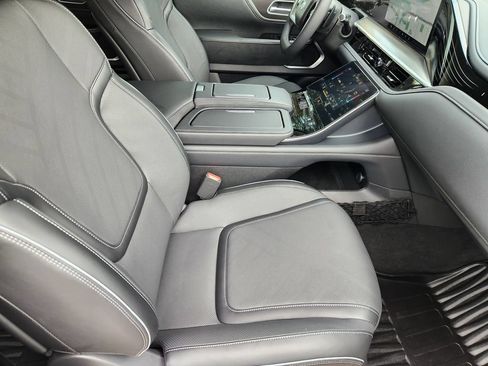 Used 2026 INFINITI QX80 Luxe w/ Cargo Package RWD image 13