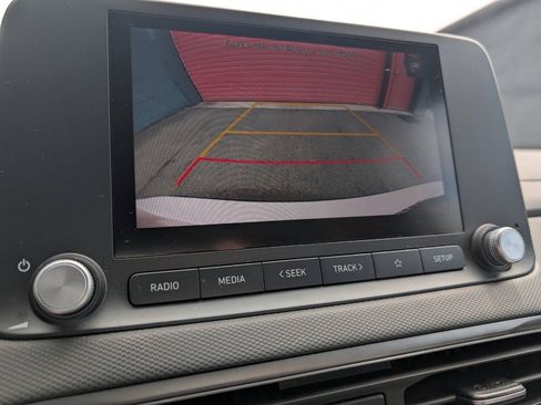 Used 2023 Hyundai Kona SE FWD image 13