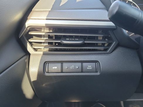 Used 2025 Nissan Altima 2.5 SR image 13