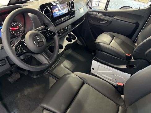 New 2026 Mercedes-Benz Sprinter 2500 image 9