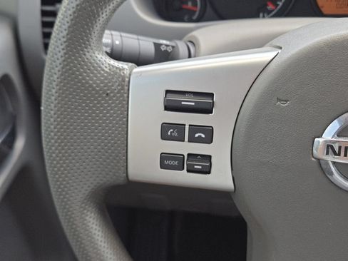 Used 2016 Nissan Frontier SV RWD image 27
