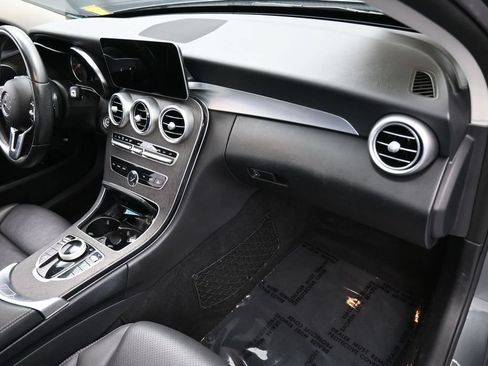 Used 2019 Mercedes-Benz C 300 Sedan image 41