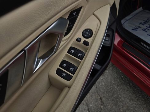 Used 2021 BMW 330i xDrive Sedan w/ Convenience Package image 13