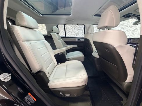 Certified 2025 Hyundai Santa Fe Calligraphy image 12