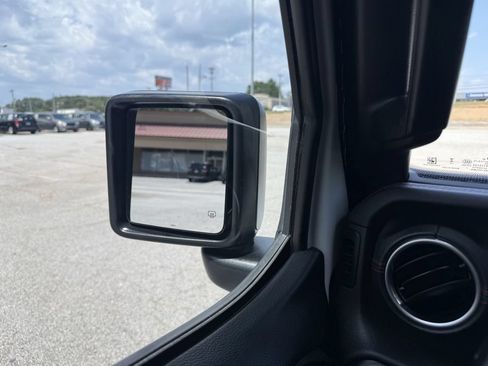 Used 2020 Jeep Gladiator Rubicon AWD/4WD image 44