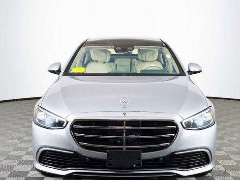 Used 2023 Mercedes-Benz S 580 4MATIC Sedan image 2