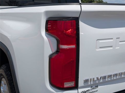 Used 2024 Chevrolet Silverado 2500 LTZ w/ LTZ Premium Package AWD/4WD image 11