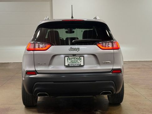 Used 2019 Jeep Cherokee Latitude w/ Comfort & Convenience Group AWD/4WD image 25
