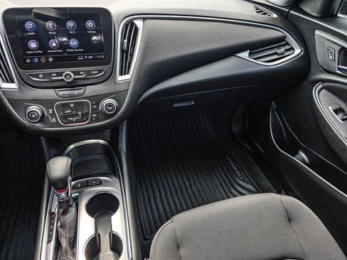 Used 2021 Chevrolet Malibu RS FWD image 33