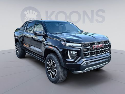 New 2025 GMC Canyon AT4 w/ Nightfall Edition image 10