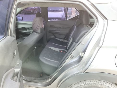Used 2020 Nissan Kicks S image 26