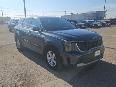 Used 2024 Kia Sorento LX