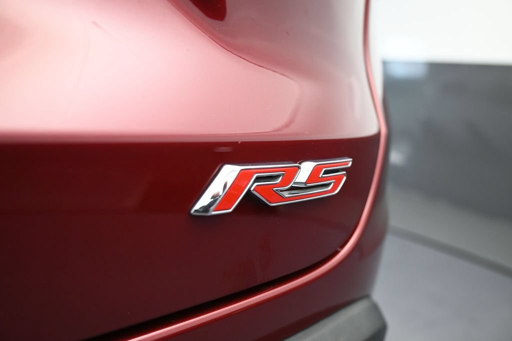 Used 2025 Chevrolet Trax RS w/ Sunroof Package FWD image 35