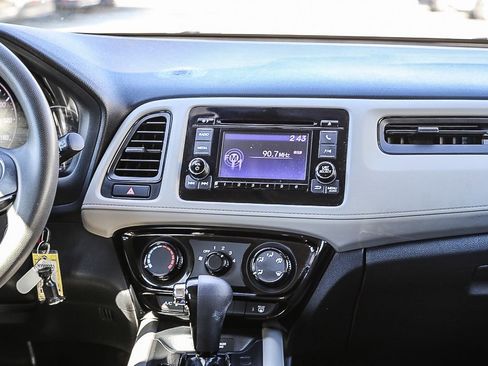 Used 2022 Honda HR-V LX image 13