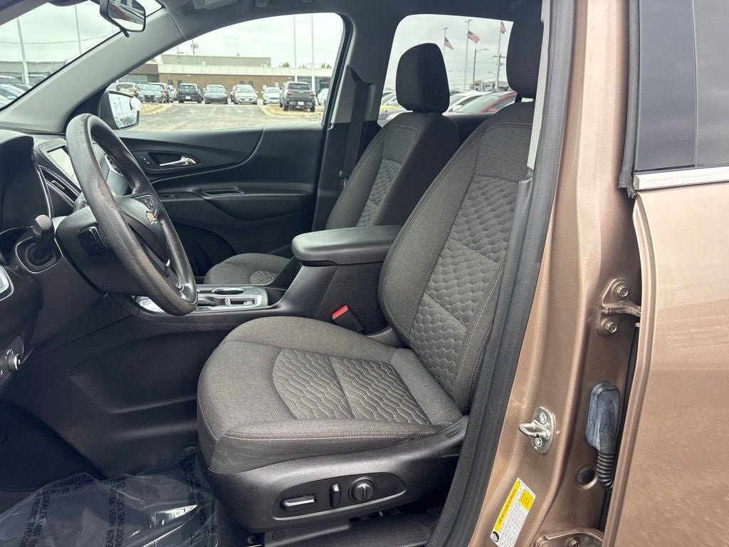 Used 2019 Chevrolet Equinox LT FWD image 15