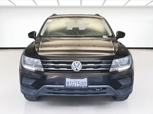 Used 2020 Volkswagen Tiguan S image 2