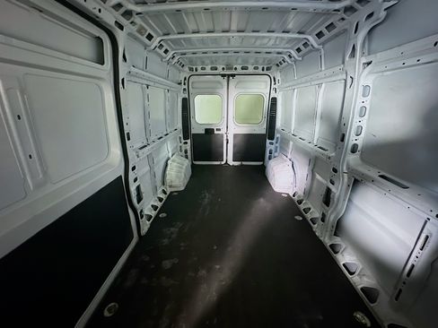 Used 2023 RAM ProMaster 2500 FWD image 28